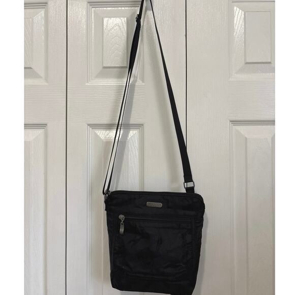 Baggallini Black Camo Nylon Small Crossbody Bag - Picture 2 of 7